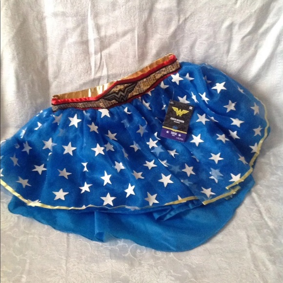 NWT childs M Wonder Woman tutu skirt - Picture 1 of 3